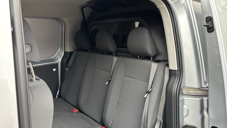 Ford Transit Connect 240 L1 Petrol 1.5 EcoBoost PHEV 150 Trend FlexCab Van Auto